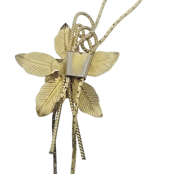 VINTAGE GOLDTONE & ROSE LARIAT NECKLACE - Picture 7 of 7